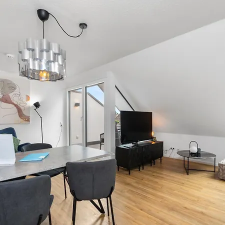 Anytime - In Apartment *