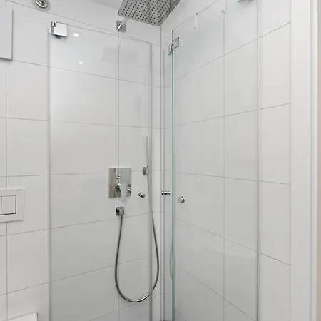 Anytime - In Apartment
